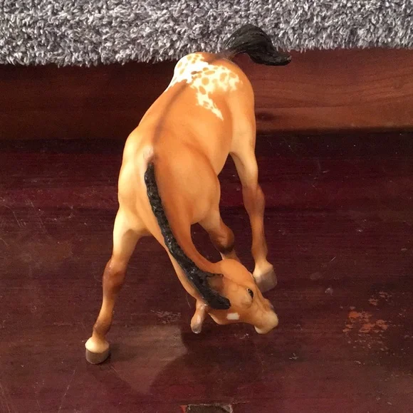 Breyer Tan and Black Horse Toy - Picture 2 of 7